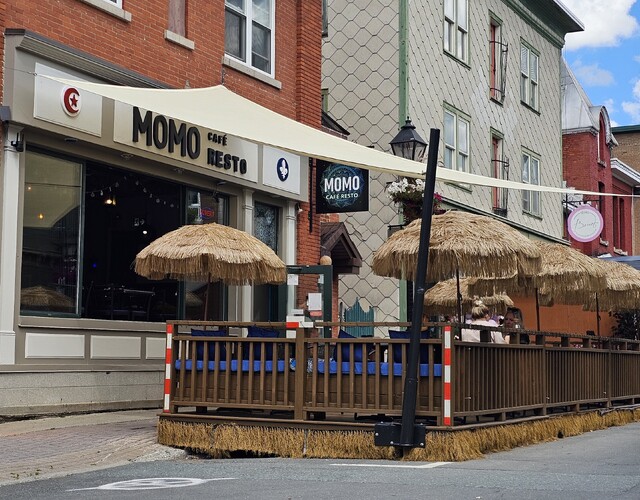 Momo Café Resto